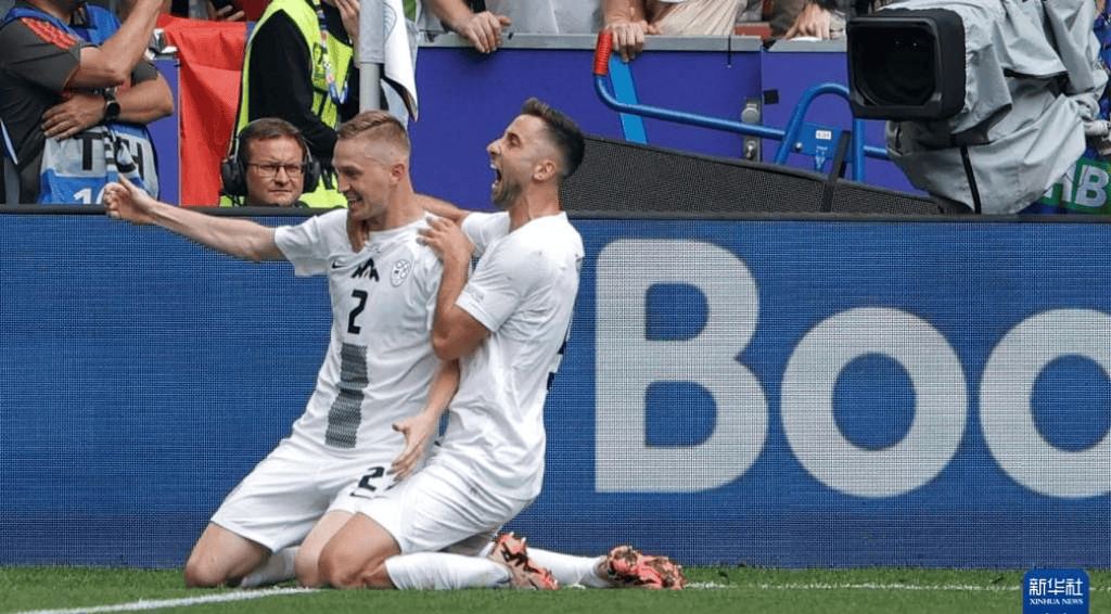 开云登录网址 -今晚突围战来临，塞维利亚围绕德甲状态回暖，气氛紧张，资深球员宣示担当 